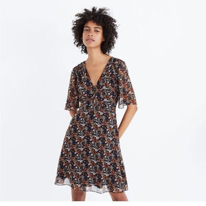 Madewell Orchard Flutter-Sleeve Dress in Prairie Blossoms